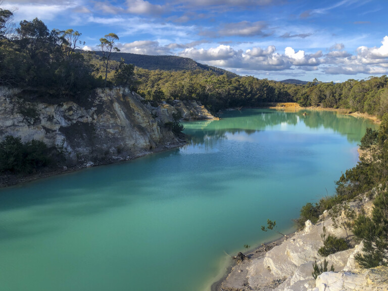 4 X 4 Discover Australia 2022 Tasmania Blue Lake 1