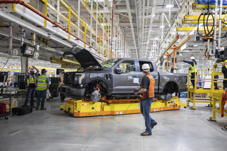 Ford F 150 Lightning Rogue Production 2