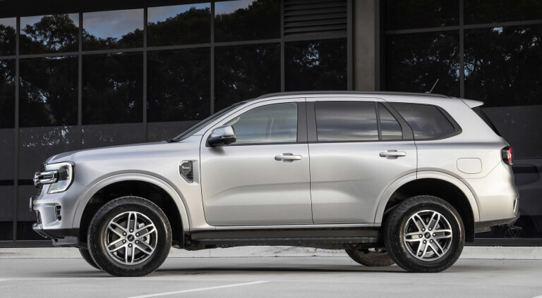 2023 Ford Everest Trend SUV Silver 2