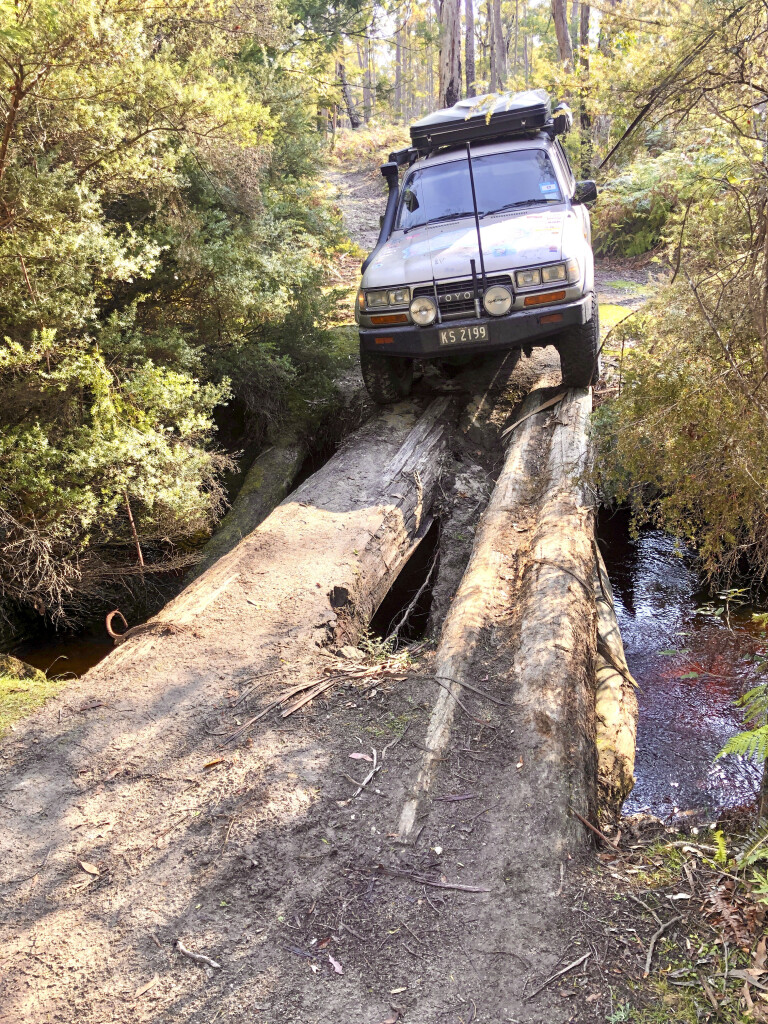 4 X 4 Australia 2022 Explore the narrow bridges of Tasmania.