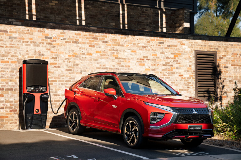 Eclipse Cross PHEV Charge