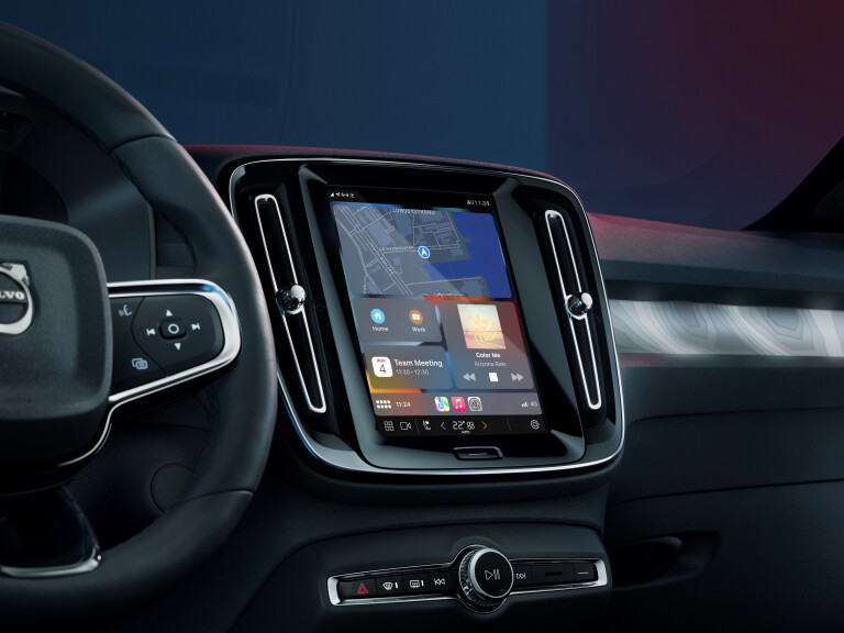 2022 Volvo XC 60 Car Play Interior 02