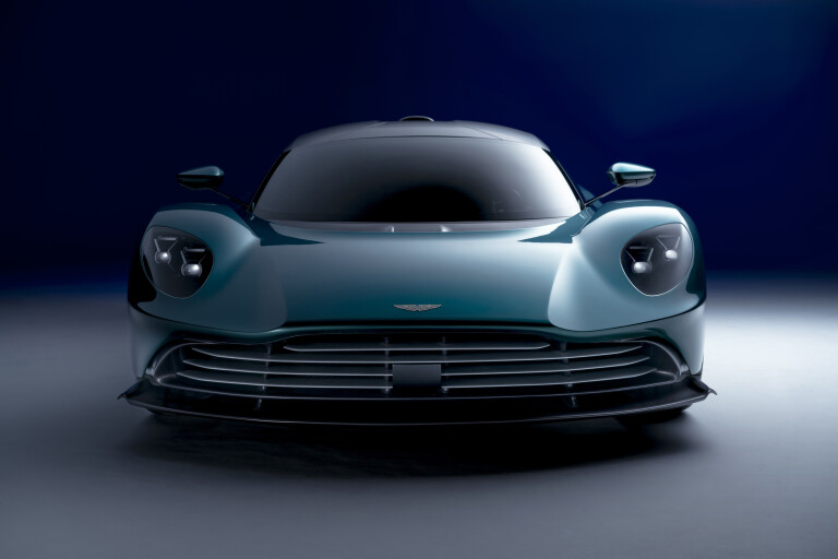 Aston Martin Valhalla 01