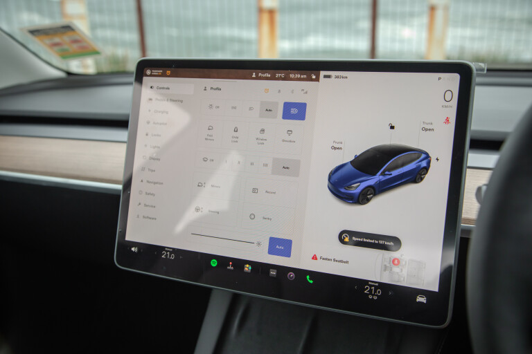 Wheels Reviews 2022 Tesla Model 3 Deep Blue Metallic Australia Detail Infotainment Screen Vehicle Settings S Rawlings