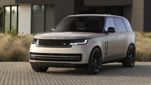 2023 Range Rover Review 01
