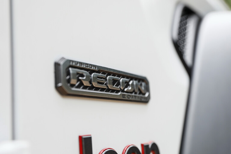 Wheels Reviews 2021 Jeep Wrangler Rubicon Recon Badge