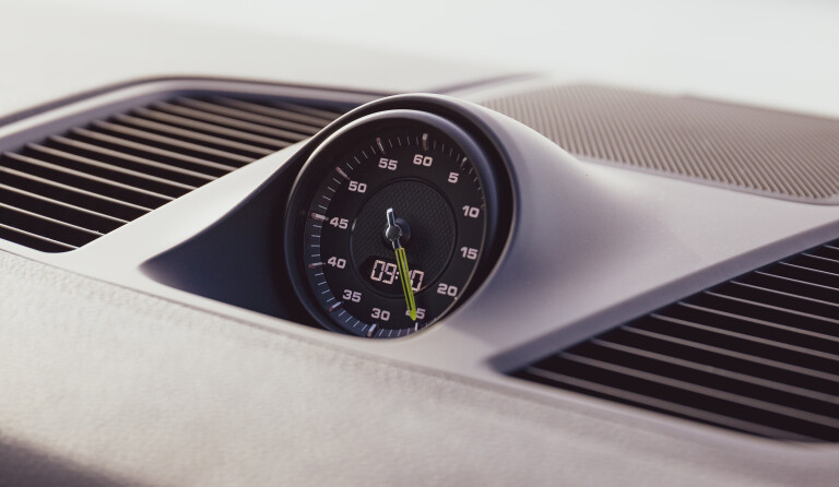 Wheels Reviews 2021 Porsche Cayenne Coupe E Hybrid Interior Chrono Package Stop Watch