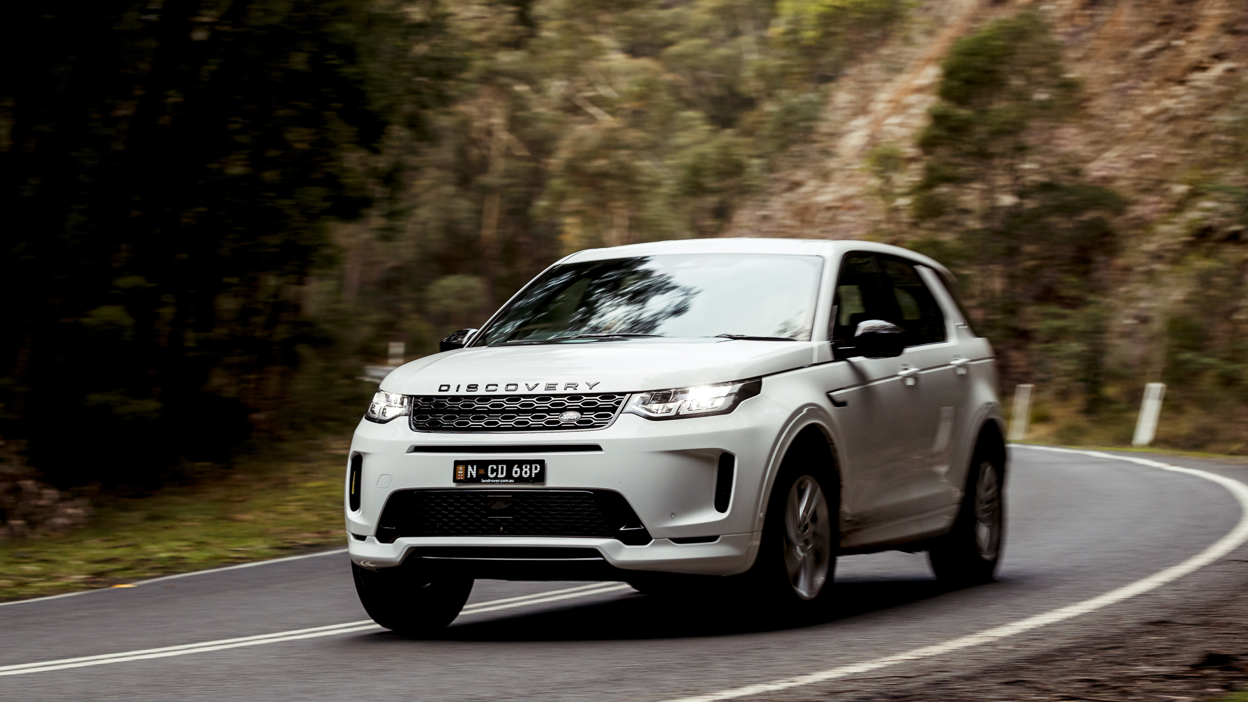 Review: 2021 Land Rover Discovery Sport R-Dynamic S P200