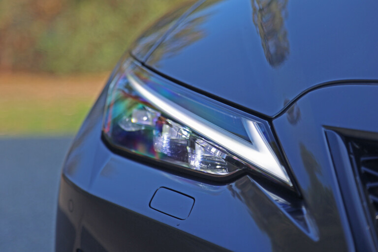 Motor Reviews Lexus IS 350 Headlight