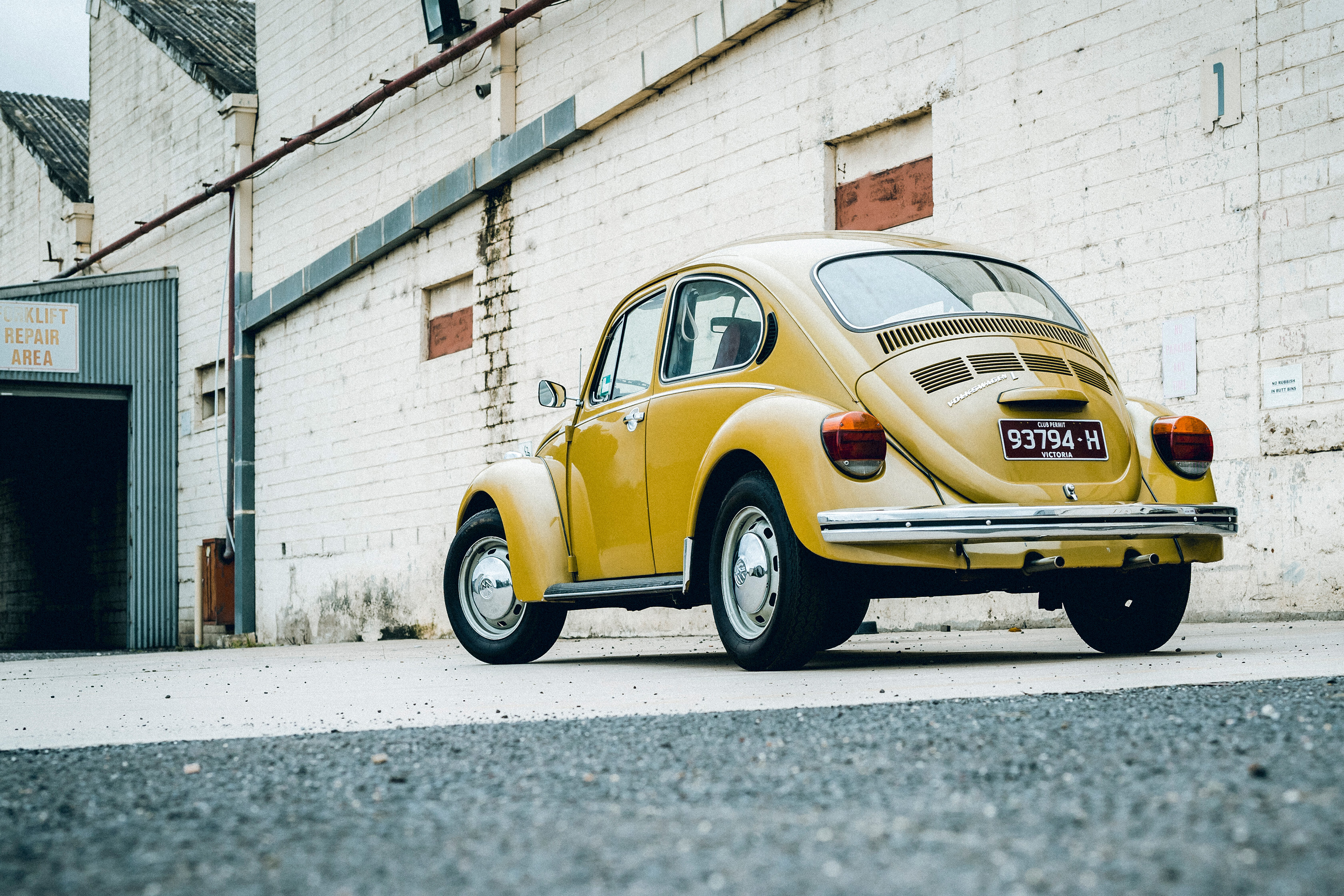 1968,69,70,71,72 VW Beetle Drivers Side Door Latch Assembly