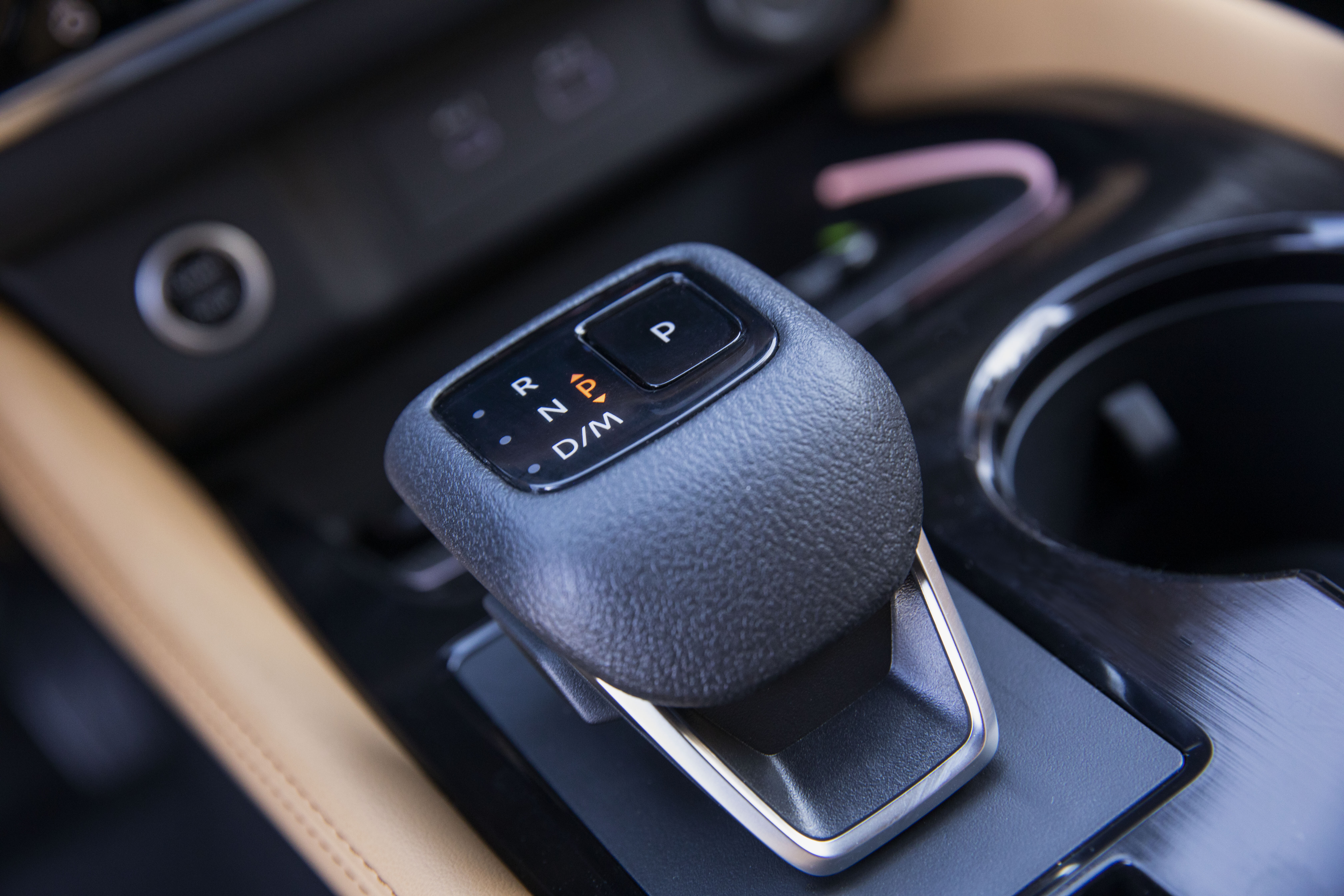 Wheels Reviews 2022 Nissan Rogue Interior Gear Shifter US Spec