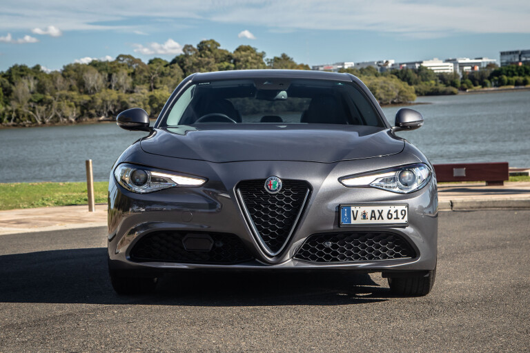 Which Car Car Reviews 2021 Alfa Romeo Giulia Sport Front Grille