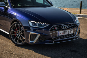 Wheels Reviews 2021 Audi S 4 Navarra Blue Metallic Detail Front Grille