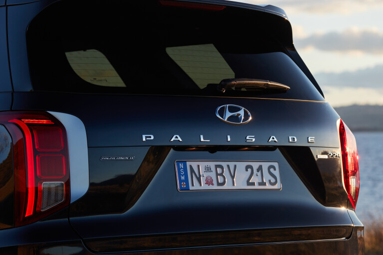 Wheels Reviews 2022 Hyundai Palisade Elite Australia Detail Tailgate