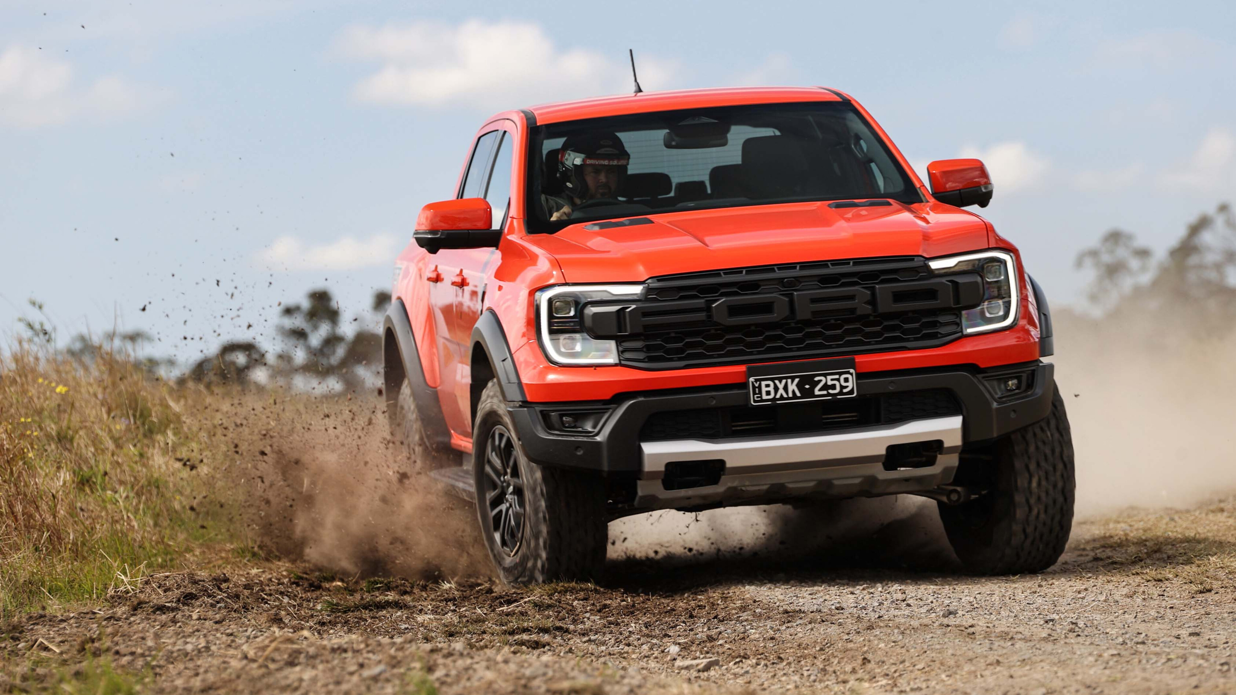 NEW Ford Ranger Raptor review – the ULTIMATE 4x4?!