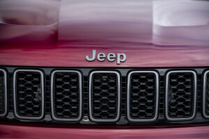 Wheels Reviews 2021 Jeep Grand Cherokee S Limited Velvet Red Detail Bonnet Badge Long Term Ownership Australia E Dewar