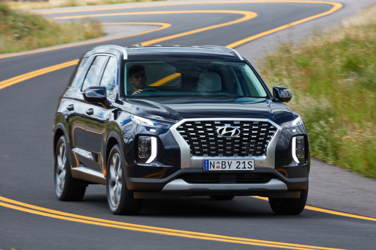 Wheels Reviews 2022 Hyundai Palisade Elite Australia Dynamic Road Front 2