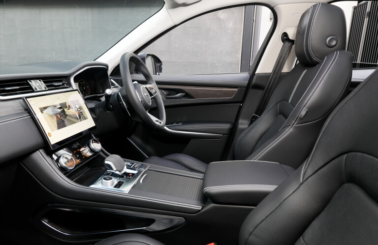 Wheels Reviews 2021 Jaguar F Pace R Dynamic SE D 300 Silver Interior Front Seat Head Room Space