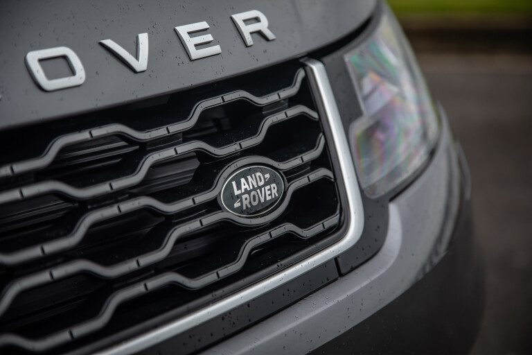 Wheels Reviews 2021 Range Rover Sport D 250 Front Grille Badge
