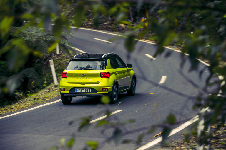 Wheels Reviews 2020 Hyundai Venue Elite Acid Yellow Australia Dynamic Cornering Rear Top 2 A Brook