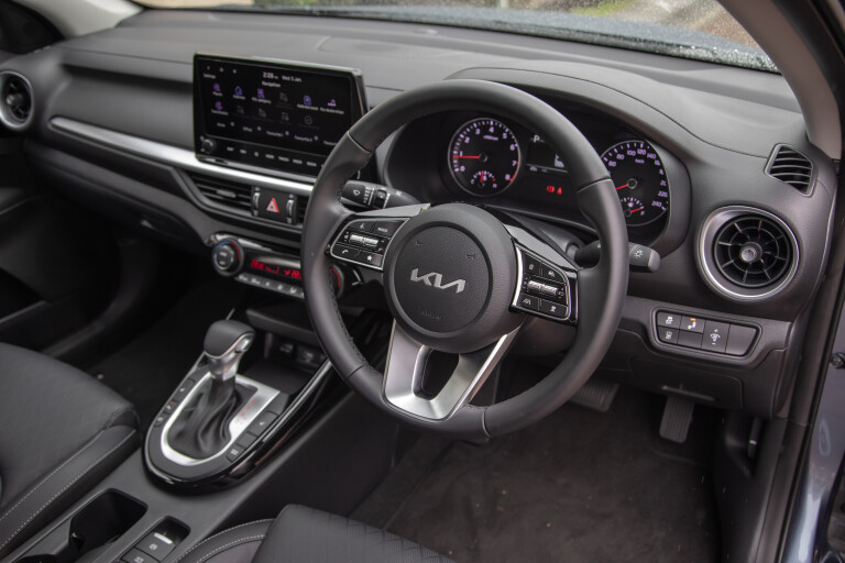 Wheels Reviews 2022 Kia Cerato Sport Plus Sedan Interior Driver Control Layout S Rawlings