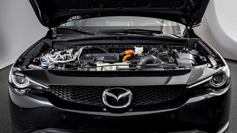 2023 Mazda MX 30 R EV Plug-in Hybrid 04