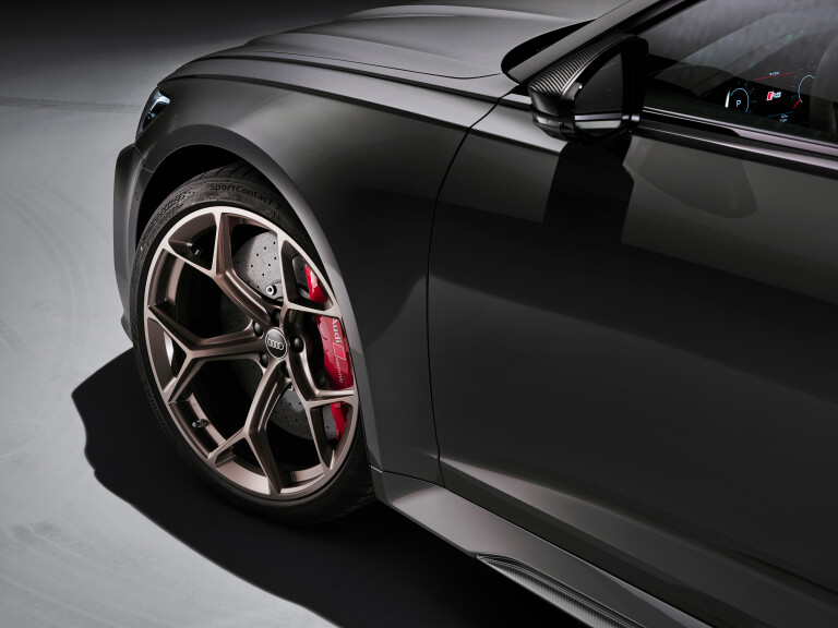 2023 Audi RS 6 Avant Performance 5