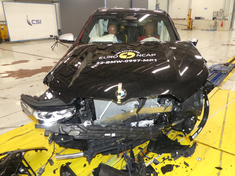 2023 BMW X 1 ANCAP Crash Test 08