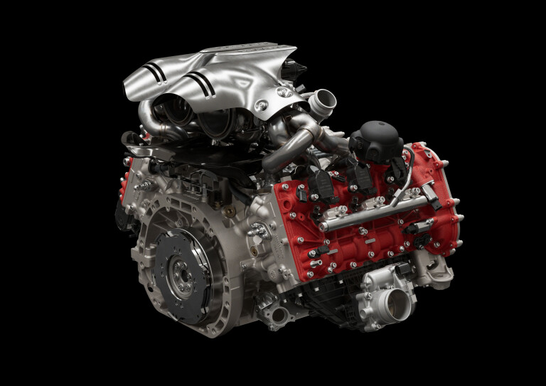 Motor News 02 296 GTB Engine 34