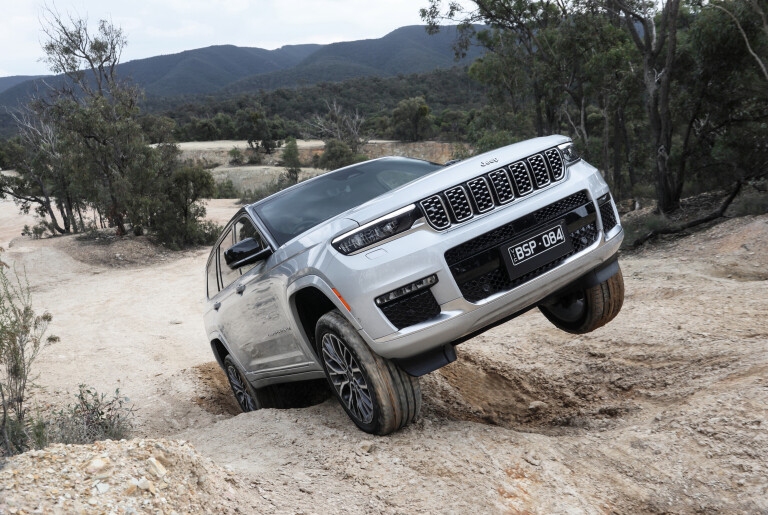 4 X 4 Australia Reviews 2022 2022 Jeep Grand Cherokee L Summit Reserve 2022 Jeep Grand Cherokee L Summit Reserve 14