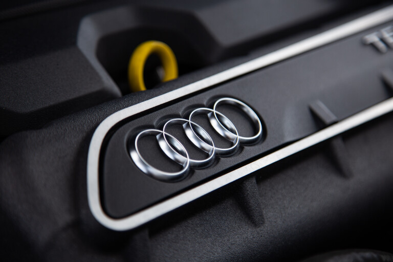 Motor Reviews Audi RS 3 Engine Badge