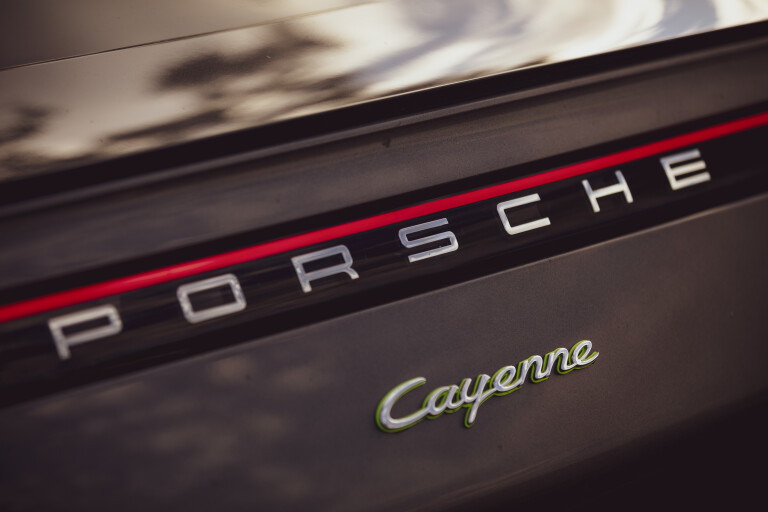 Wheels Reviews 2021 Porsche Cayenne Coupe E Hybrid Detail Rear Badging