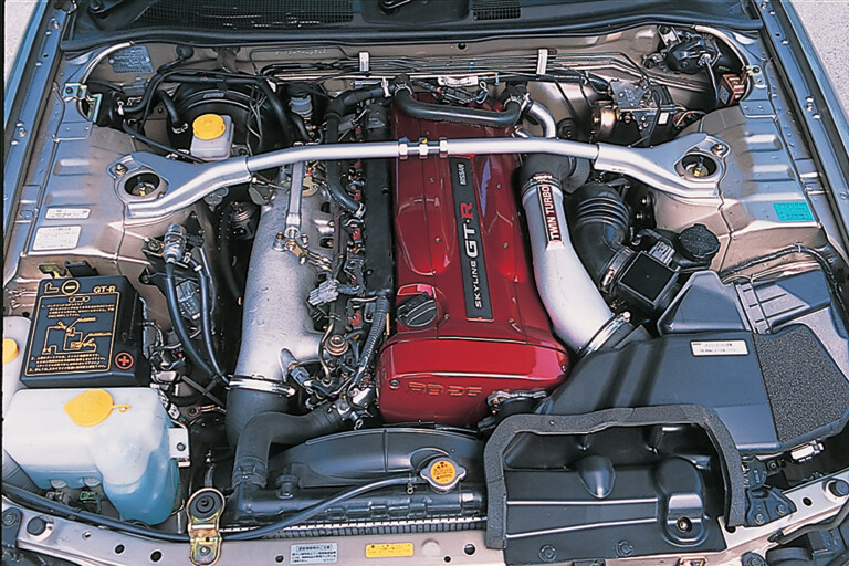 Motor Features Archive MO 0302 GTR M Spec Engine