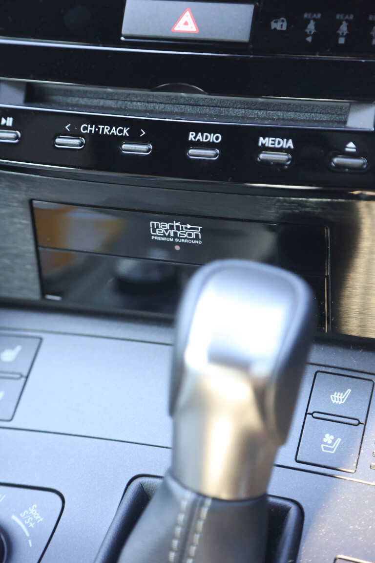 Motor Reviews Lexus IS 350 Stereo Stack