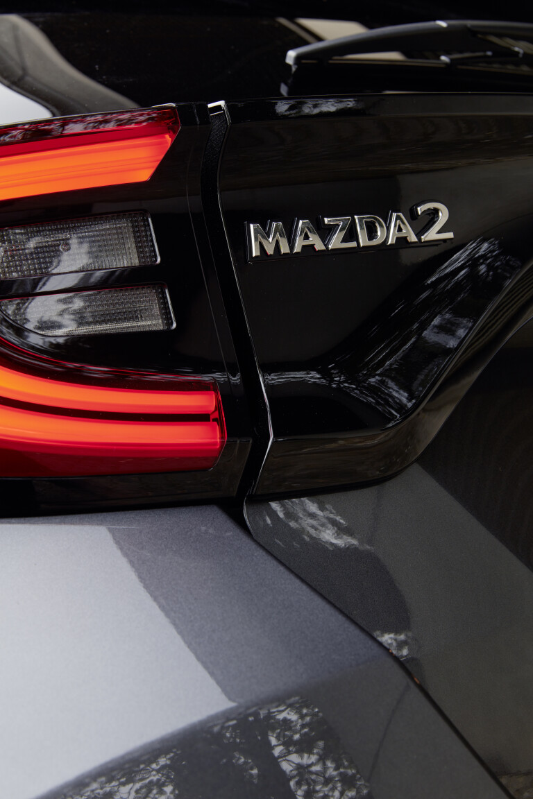 2022 Mazda 2 Hybrid 19