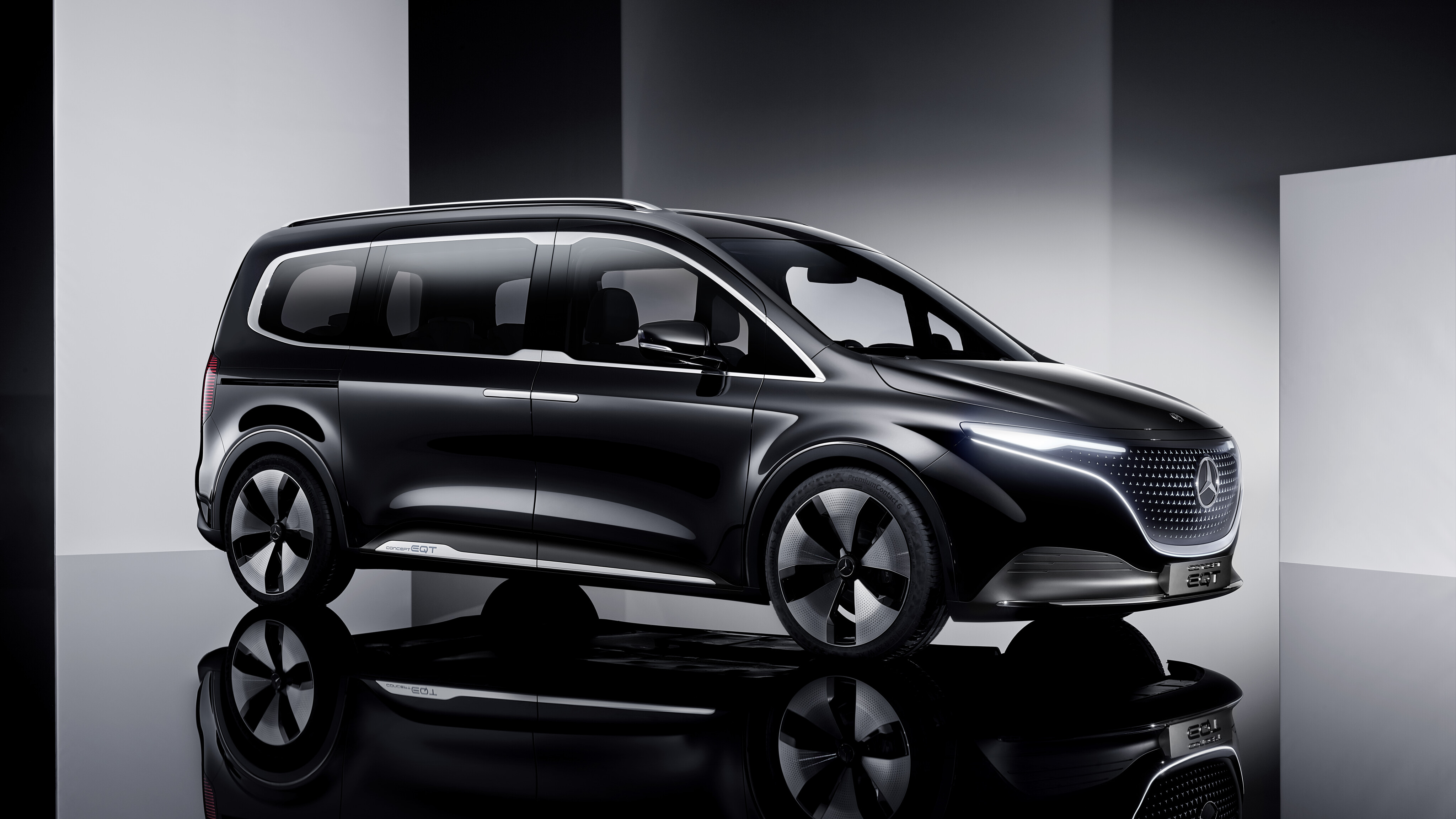 2021 Mercedes-Benz EQT electric compact van concept revealed