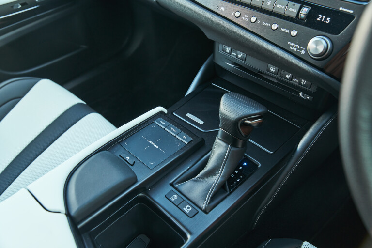 Wheels Reviews 2022 Lexus ES 250 F Sport Australia Interior Front Centre Console J Ostwald