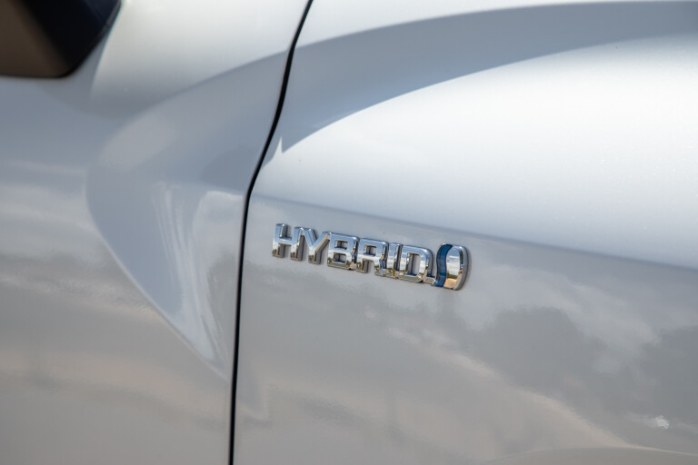 2023 Toyota Corolla Atmos Hybrid FWD Suv 22