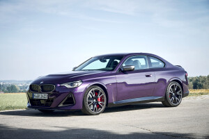 Wheels Reviews 2022 BMW M 240 I X Drive Thundernight Purple Static Front EU Spec 1