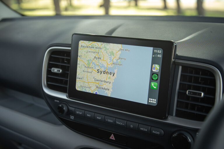 Which Car Car Reviews 2021 Hyundai Venue Elite Infotainment Screen Navigation Map
