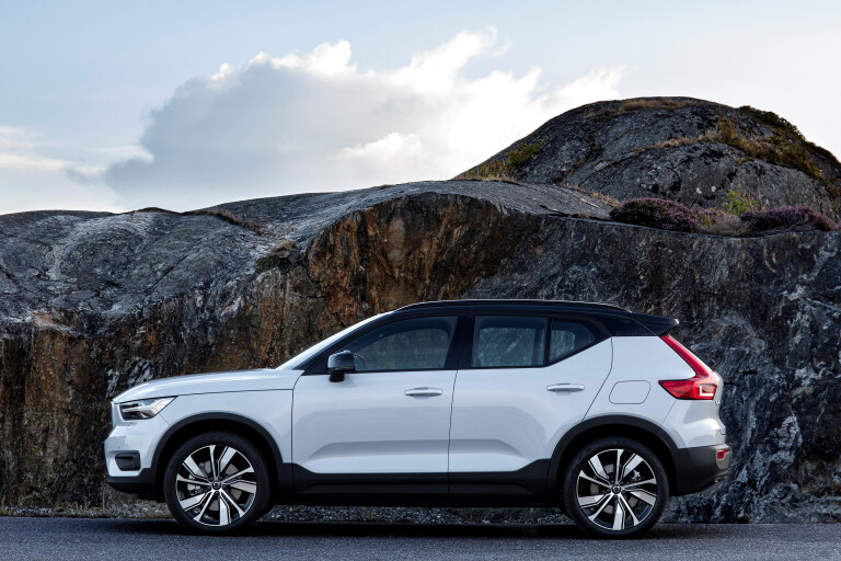 Wheels Reviews 2022 Volvo XC 40 Recharge Pure Electric Design