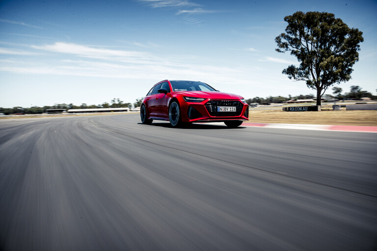 Motor Features Winton Track Guide Audi RS 6 Turn Seven And Eight