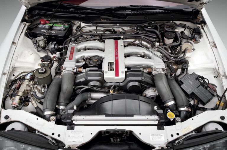 Motor Features Nissan 300 Zx 4