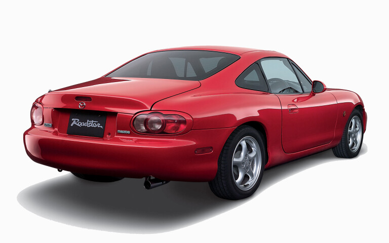 Motor Features Mazda MX 5 Roadster Coupe Type E 1