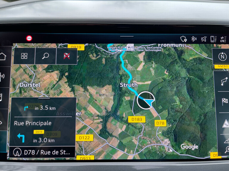 Wheels Features 2022 Audi Q 4 Sportback 50 E Tron Quattro EU Spec Interior Infotainment Screen Navigation