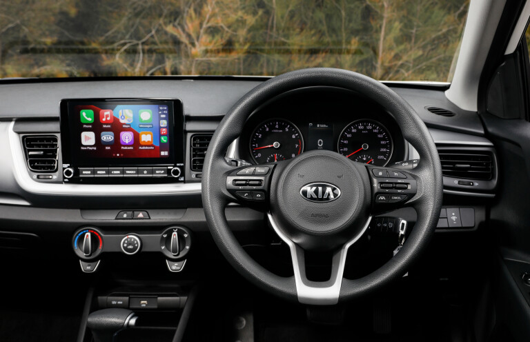 Wheels Reviews 2021 Kia Stonic S White Interior Dashboard Steering Wheel