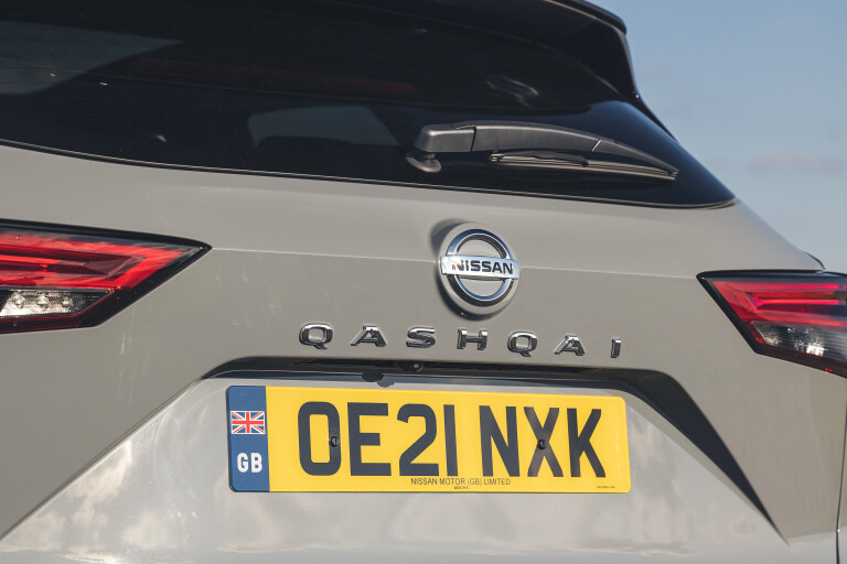 Which Car Car Reviews 2021 Nissan Qashqai Rear Badge