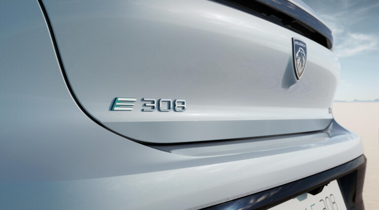 2023 Peugeot E 308 EV 04