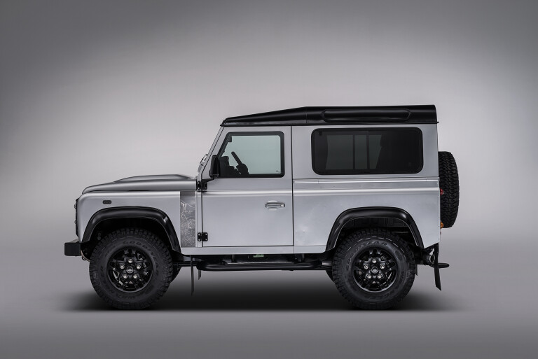 Motor Features Land Rover Defender 90 2 000 000th 4