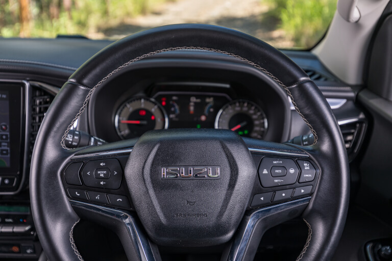 Wheels Reviews 2022 Isuzu MU X LS T Australia Interior Steering Wheel Controls M Williams